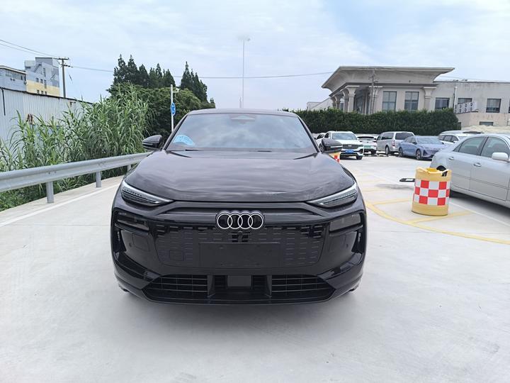 Q6L Sportback e-tron 2026 Extended Range photo 2