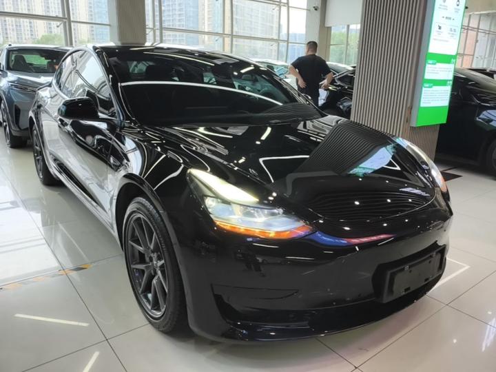 Model 3 2022 RWD photo 3