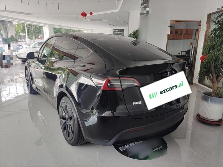 Model Y 2023 RWD photo 4