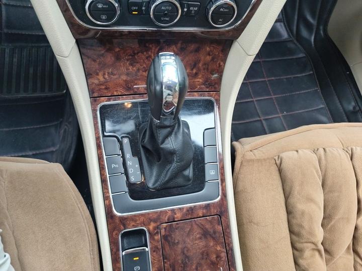 Passat 2011 1.8TSI DSG photo 6