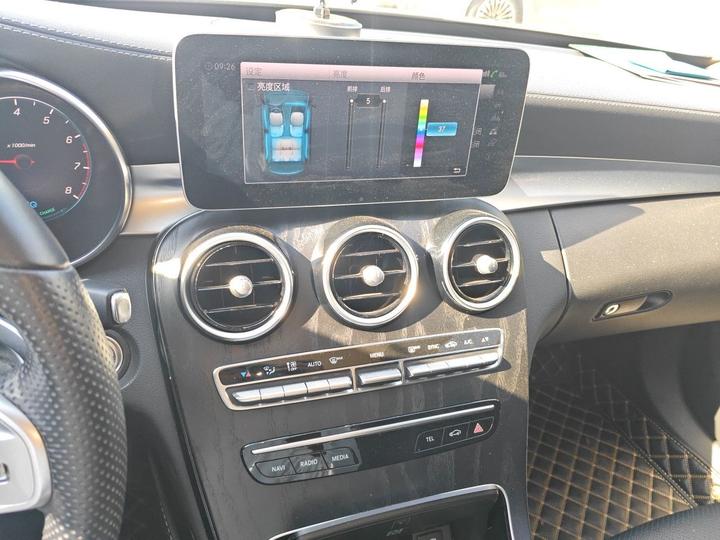 C-Class 2020 Facelift C 260 L Sport photo 5