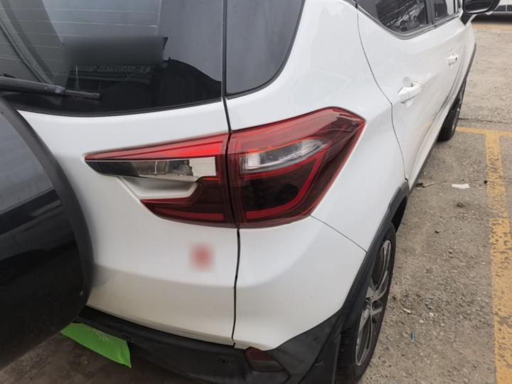 Yuan 2017 1.5L MT photo 7