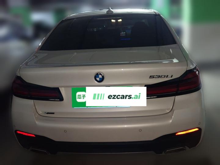 5 Series 2023 530Li Leading M Sport Package photo 5