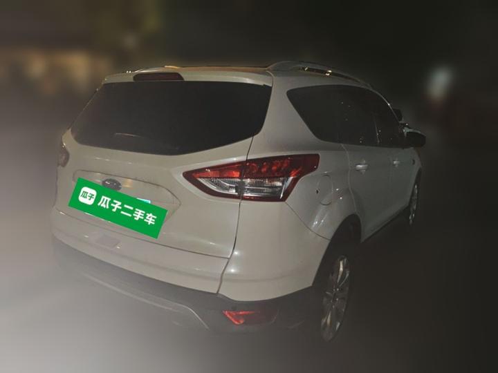 Kuga 2015 1.5L GTDi RWD Comfort photo 6