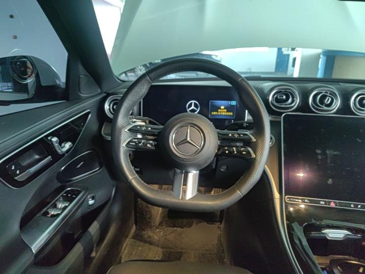 C-Class 2023 C 260 L Sport photo 6