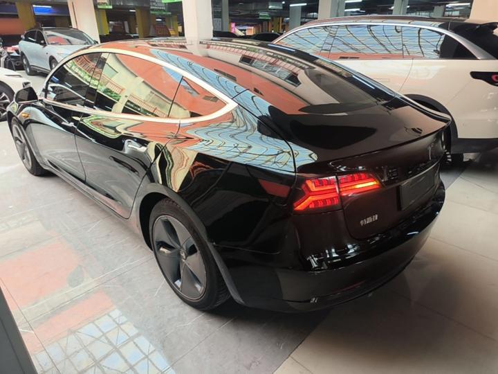 Model 3 2020 Standard Range RWD Upgraded photo 4