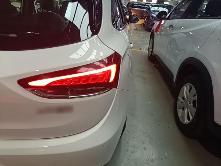 2018 15T DCT Elite photo 7