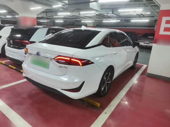 GAC Toyota iA5 2021 Luxury photo 4