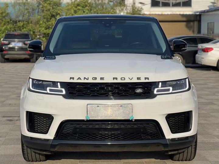 Range Rover Sport 2020 3.0 L6 SE photo 2