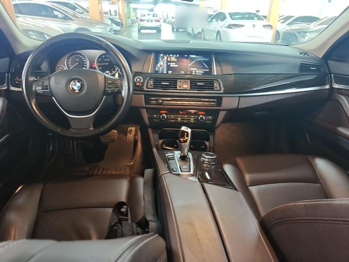 5 Series 2014 525Li Luxury Design Package photo 2