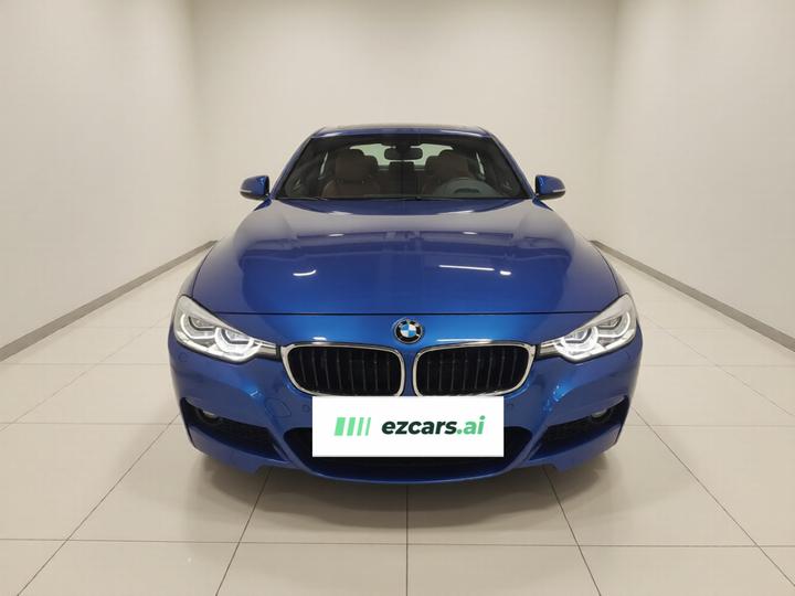 3 Series 2019 320i M Sport Package photo 2