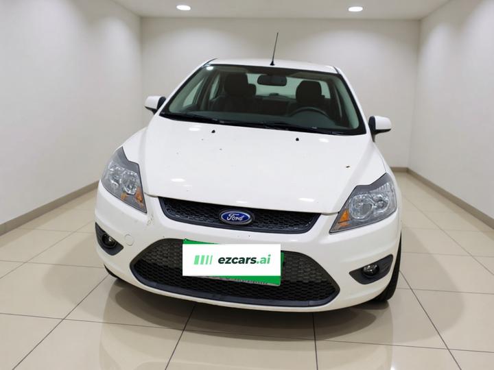 Focus 2013 Hatchback Classic 1.8L AT photo 2