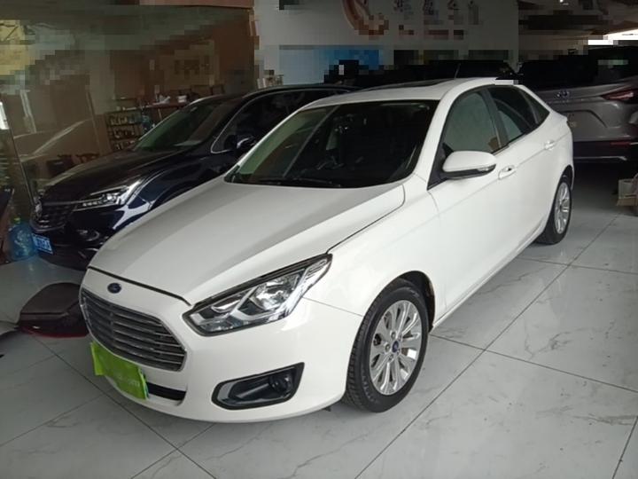 Escort 2015 1.5L AT Fashion