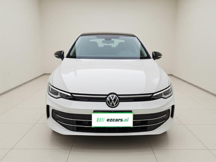 Golf 2025 Facelift 300TSI Pro photo 2
