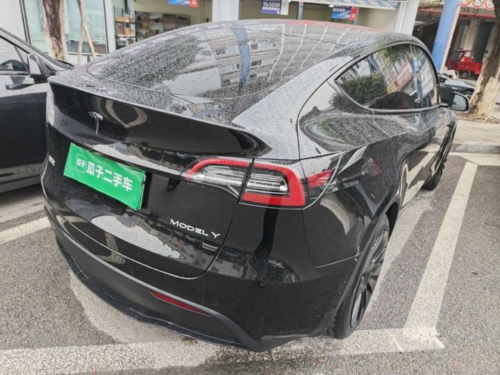 Model Y 2022 RWD photo 4