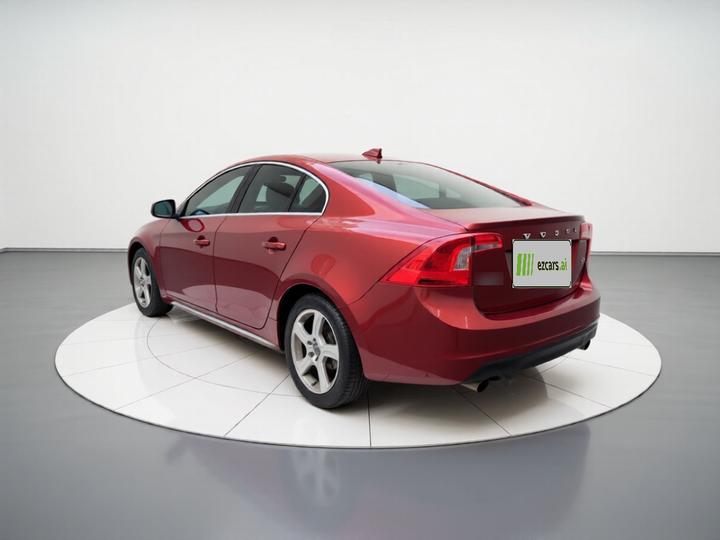 S60 Imported 2013 T5 photo 4