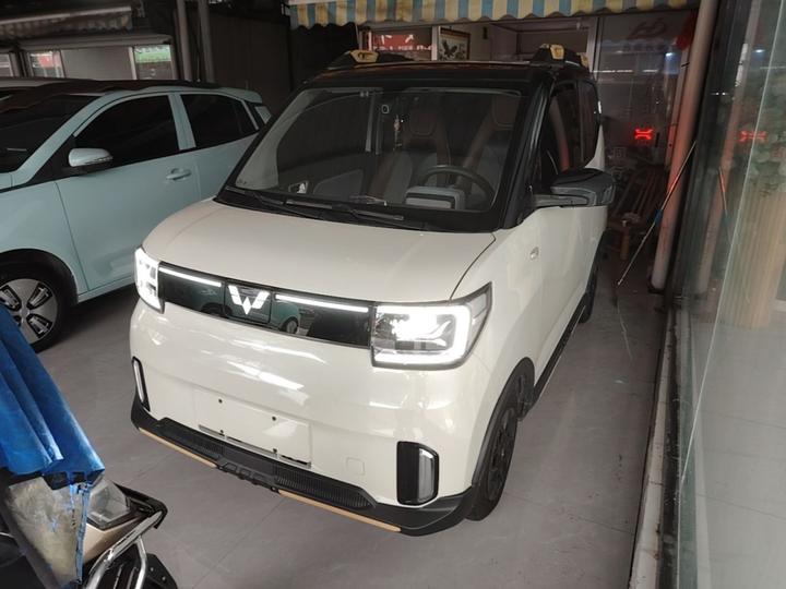 Hongguang MINIEV 2022 GAMEBOY 200km LFP