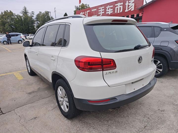 Tiguan 2016 300TSI AT RWD photo 4