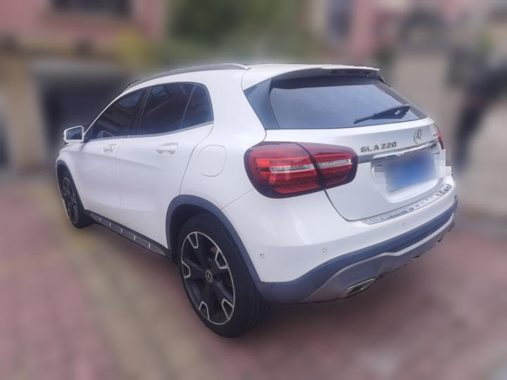 GLA 2017 GLA 220 4MATIC Fashion photo 4