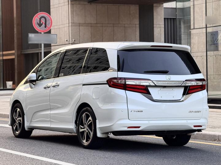 Odyssey 2015 2.4L Supreme photo 4