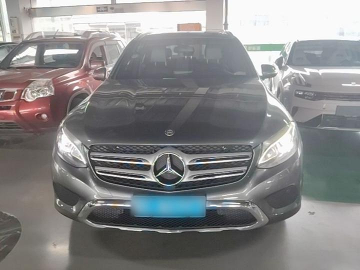 GLC 2017 GLC 200 4MATIC photo 2
