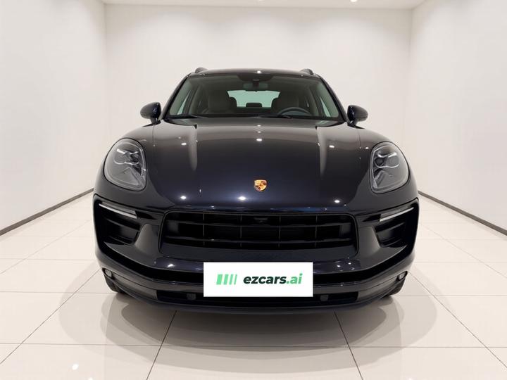 2022 Macan 2.0T photo 2