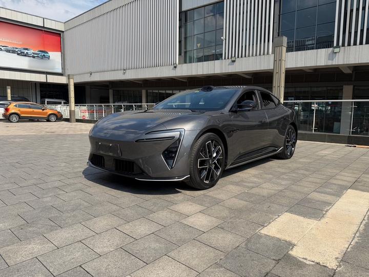 06 2025 Ultra EV