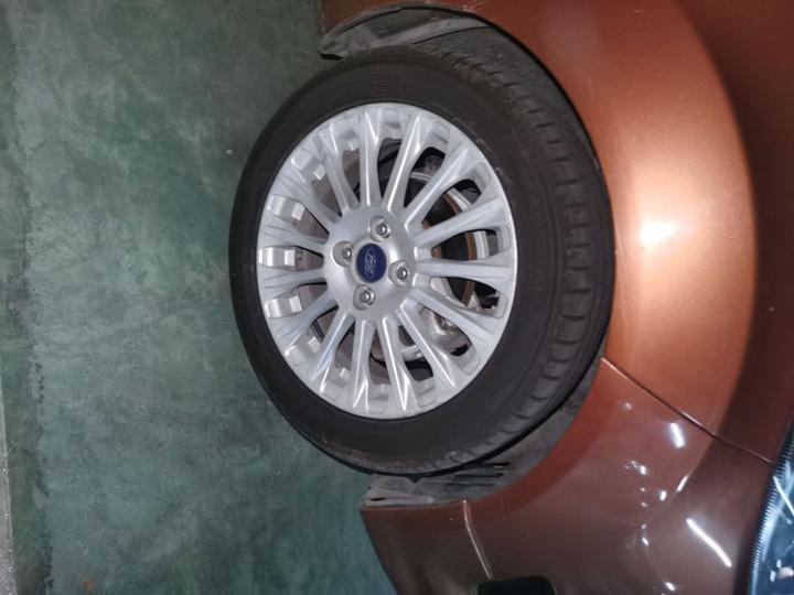 2014 Hatchback 1.0 GTDi AT Sport photo 8
