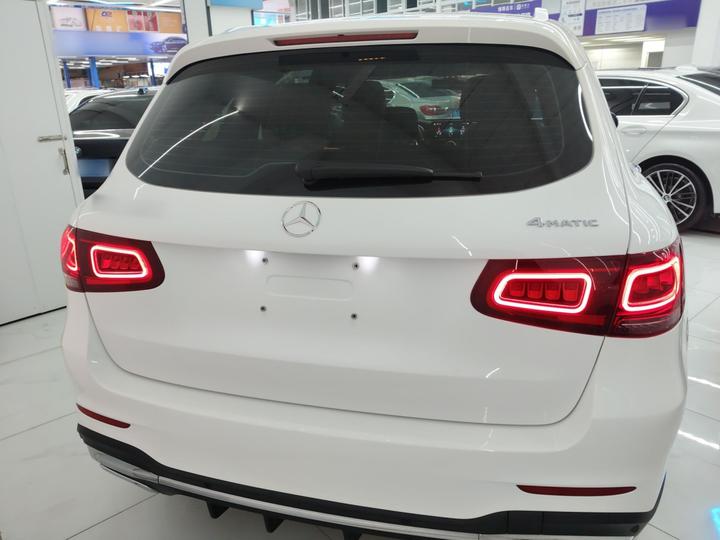 GLC 2020 Facelift GLC 260 L 4MATIC Luxury photo 3