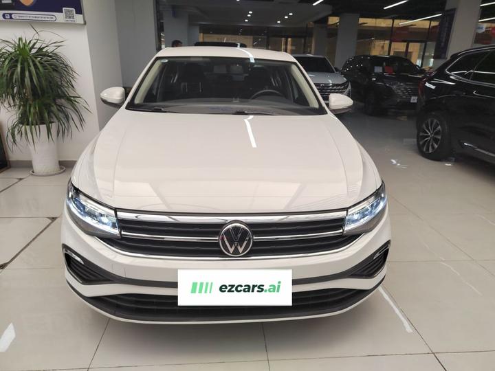 Bora 2024 200TSI DSG Cruise photo 2