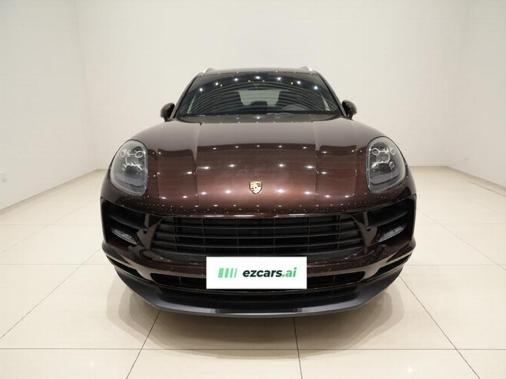 2018 Macan 2.0T photo 2