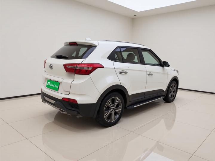 ix25 2015 1.6L AT RWD Smart GLS photo 6