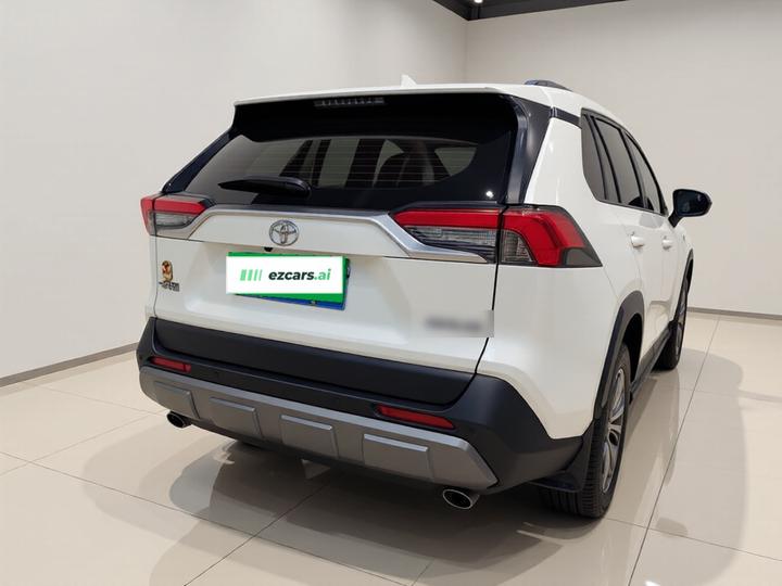 RAV4 2024 2.0L CVT RWD Plus photo 5