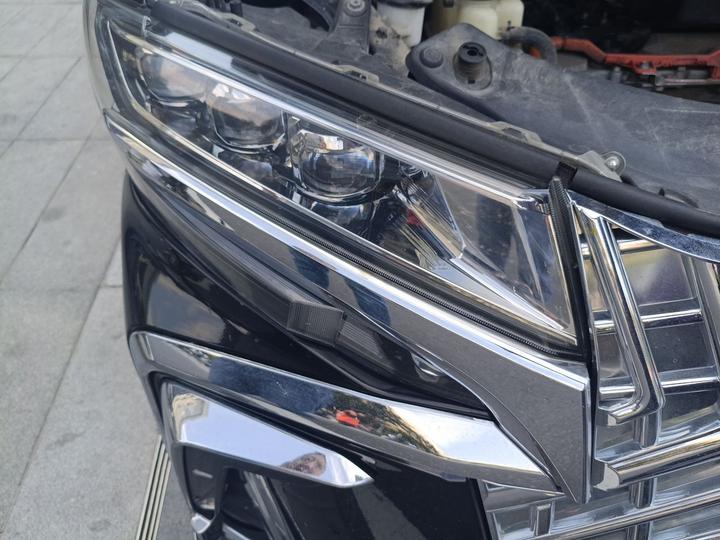 2020 Hybrid 2.5L HV Premium photo 7