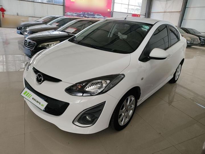 2 2012 Sedan 1.5L AT Fashion