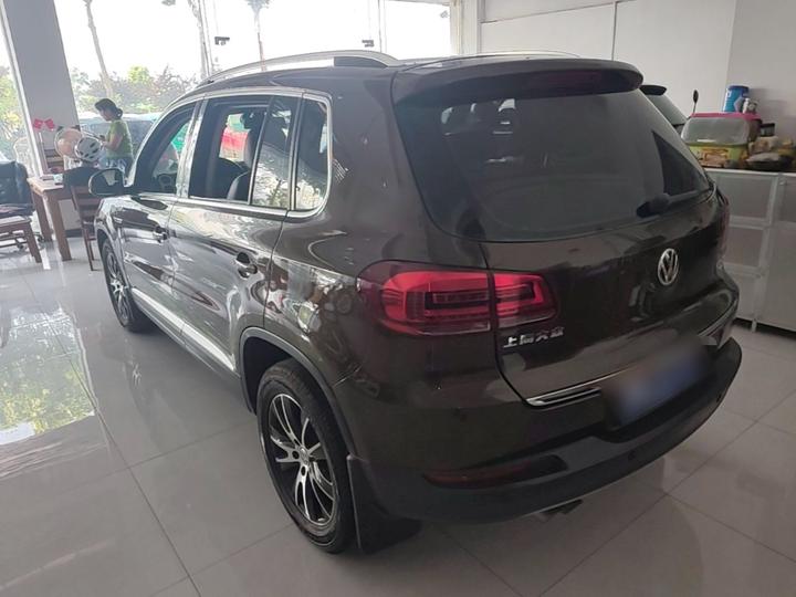 Tiguan 2016 300TSI AT AWD Luxury photo 4