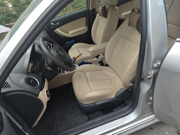 Lavida 2011 1.6L AT photo 7