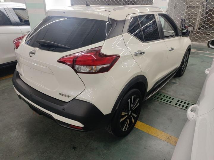 2021 1.5L XV CVT Connected Luxury photo 4