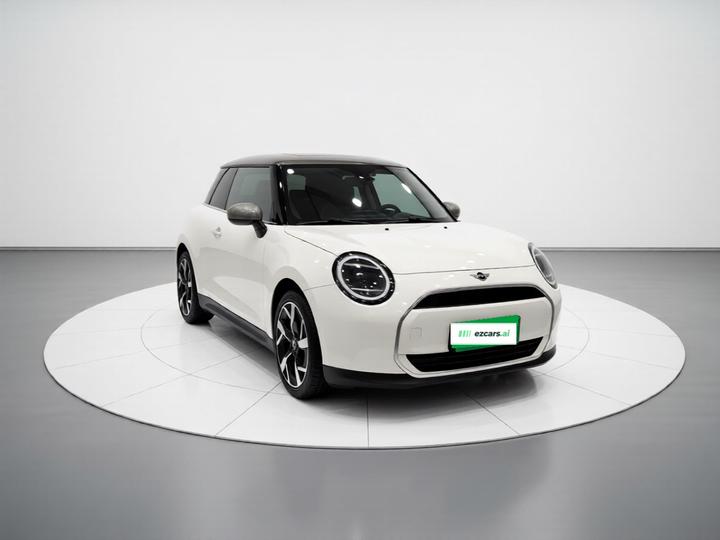 MINI COOPER 2024 452km COOPER SE photo 3