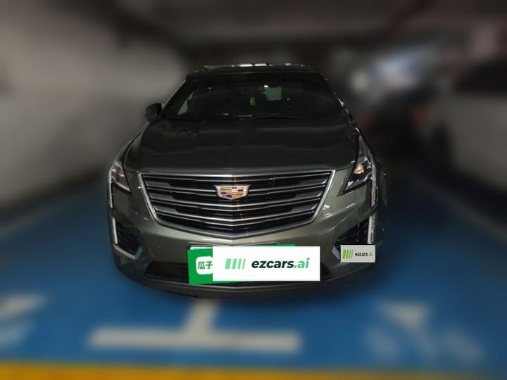 XT5 2018 28E AWD Leading photo 2