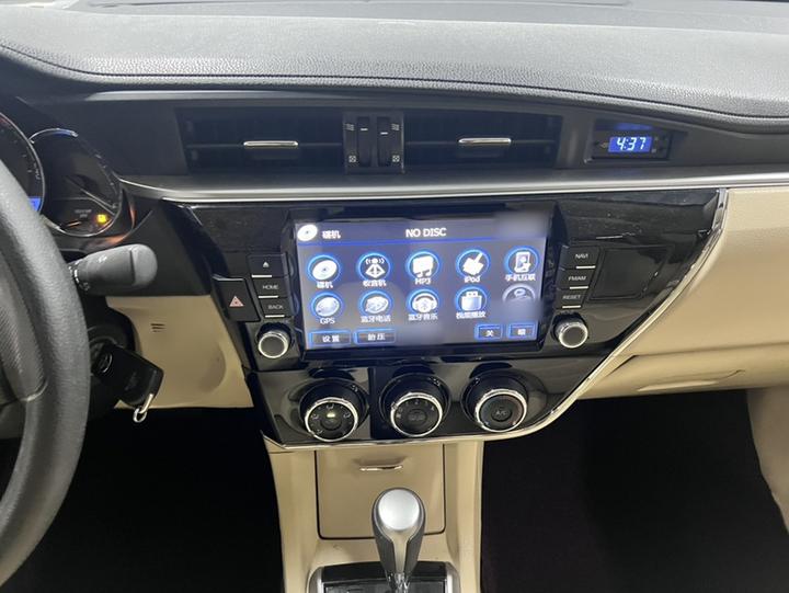Corolla 2014 1.6L CVT GL photo 6