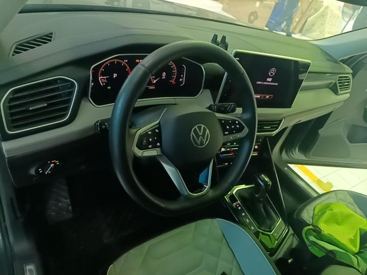 Tayron 2023 300TSI RWD Luxury Plus Advanced photo 5