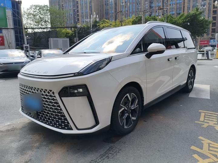 MAXUS G70 2024 2.0T AT Flagship 7-Seater