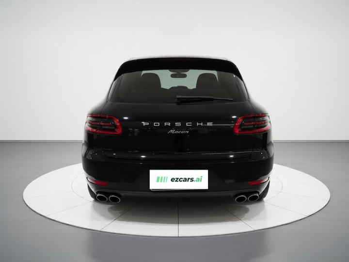 2017 Macan 2.0T photo 5