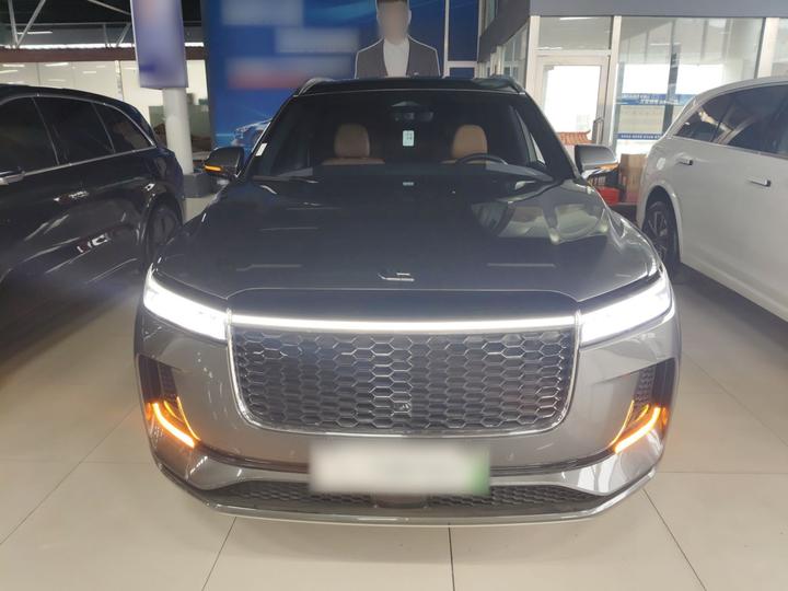 Li Auto ONE 2021 EREV 6-Seater photo 2