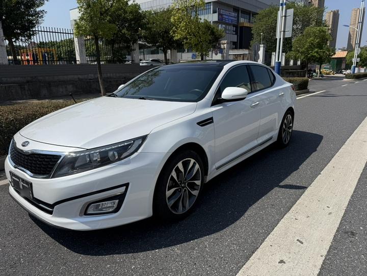 K5 2014 2.0L AT LUXURY