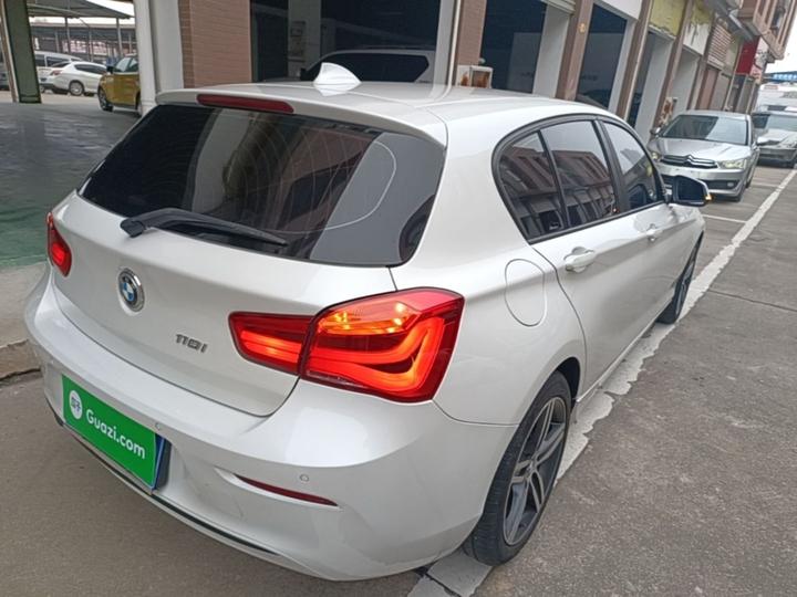 1 Series Imported 2018 118i Sport Design Package photo 6
