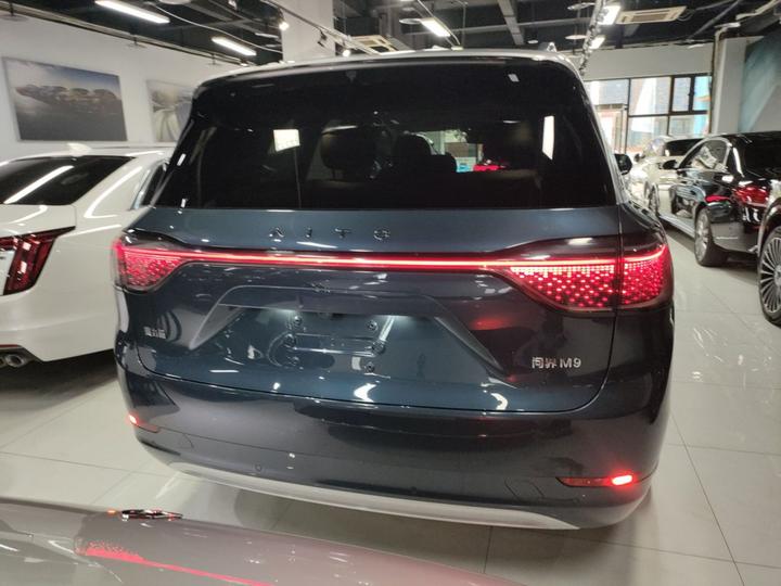 HIMA AITO M9 2024 EREV Ultra 52kWh 5-Seater photo 3