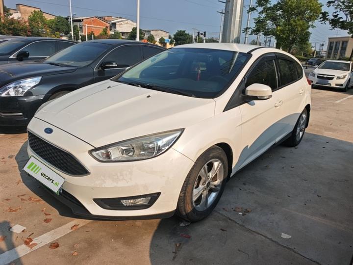 Focus 2015 Hatchback 1.6L AT Comfort