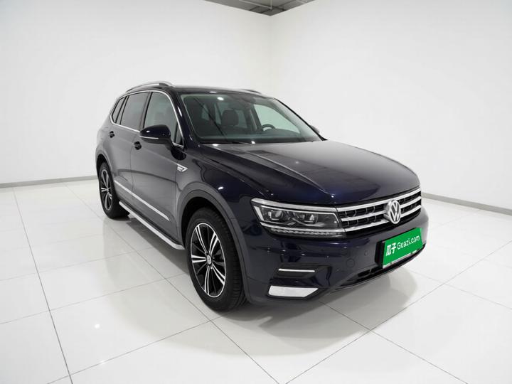 Tiguan L 2017 380TSI AT AWD Luxury photo 3